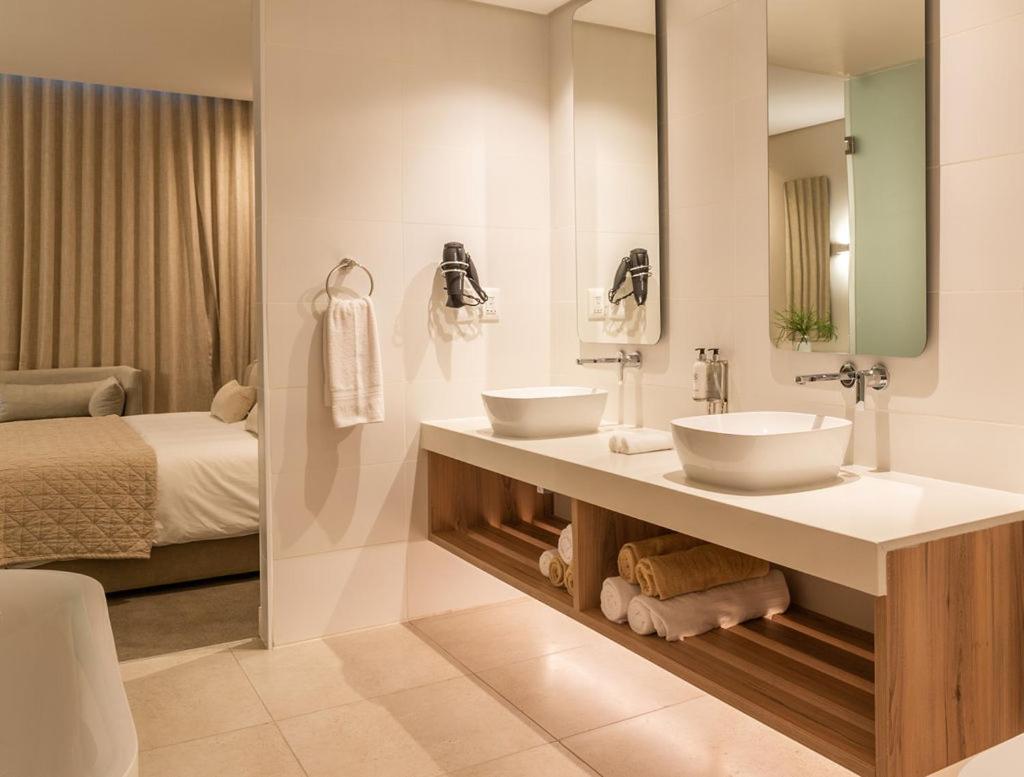 Bluewater Bay Sunrise Hotel Amsterdamhoek Экстерьер фото